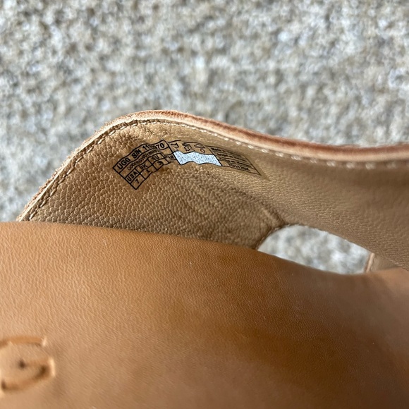 UGG camel wedge sandals size 7 - Picture 5 of 6